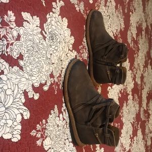 Women’s Born brand boots
